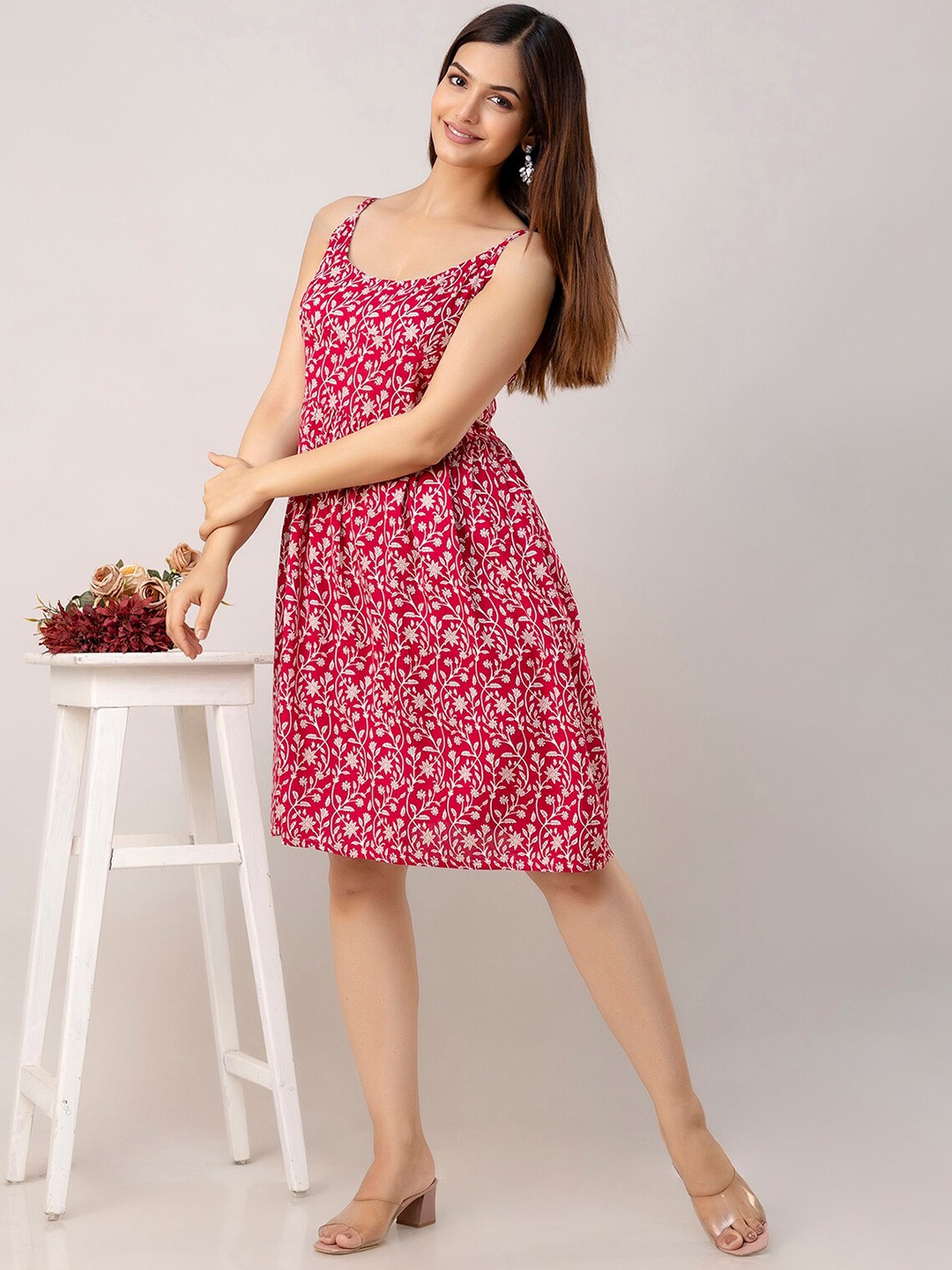 

SHOOLIN Floral Printed Shoulder Straps Gathered Smocked Pure Cotton A-Line Dress, Red