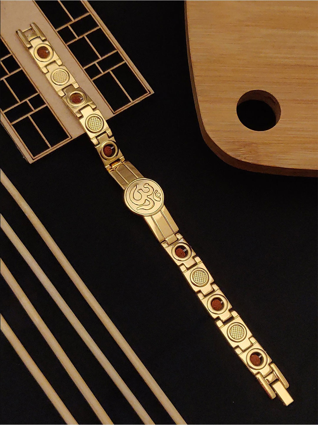 

WATCHSTAR Unisex Gold-Plated Stainless Steel Stone Studded Wraparound Bracelet