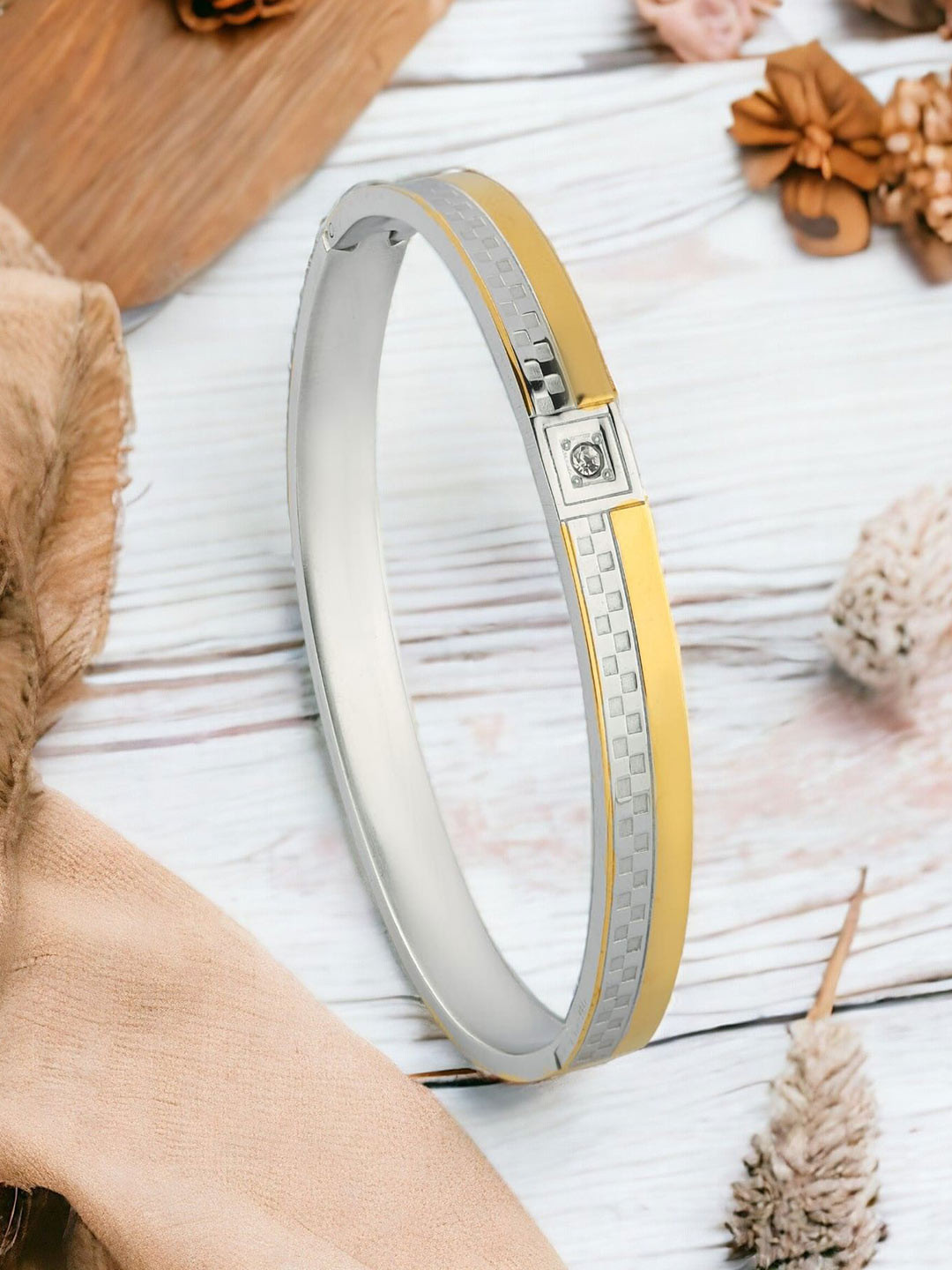 

WATCHSTAR Unisex Gold-Plated Stainless Steel Enamelled Kada Bracelet