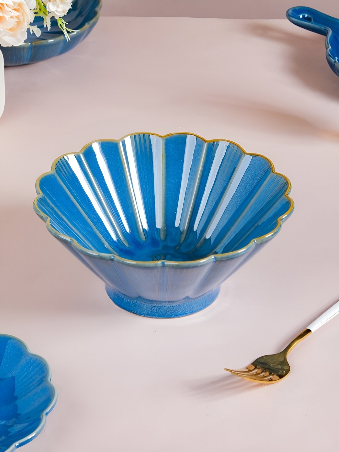 

Nestasia Textured Blue Ceramic Serving Bowl