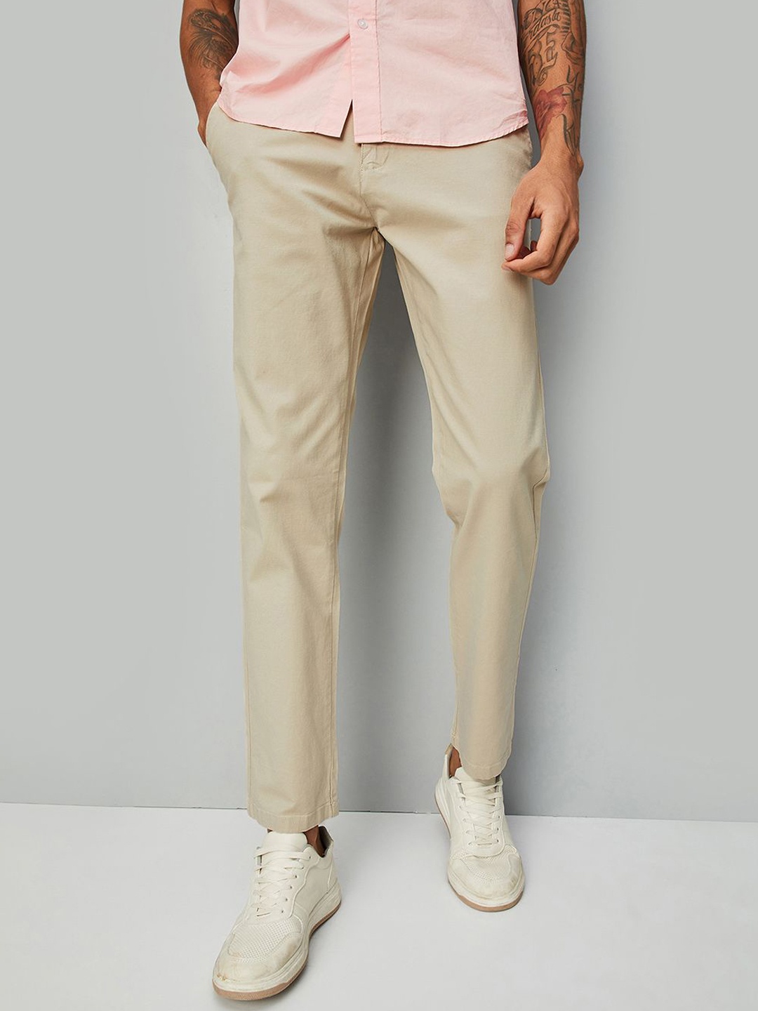 

max Men Regular Fit Mid-Rise Trousers, Beige