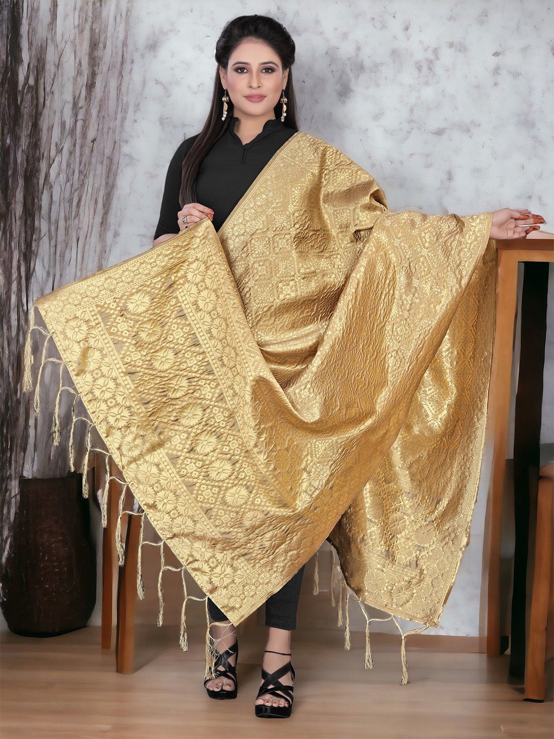 

CARTYSHOP Ethnic Motifs Woven Design Dupatta with Zari, Beige