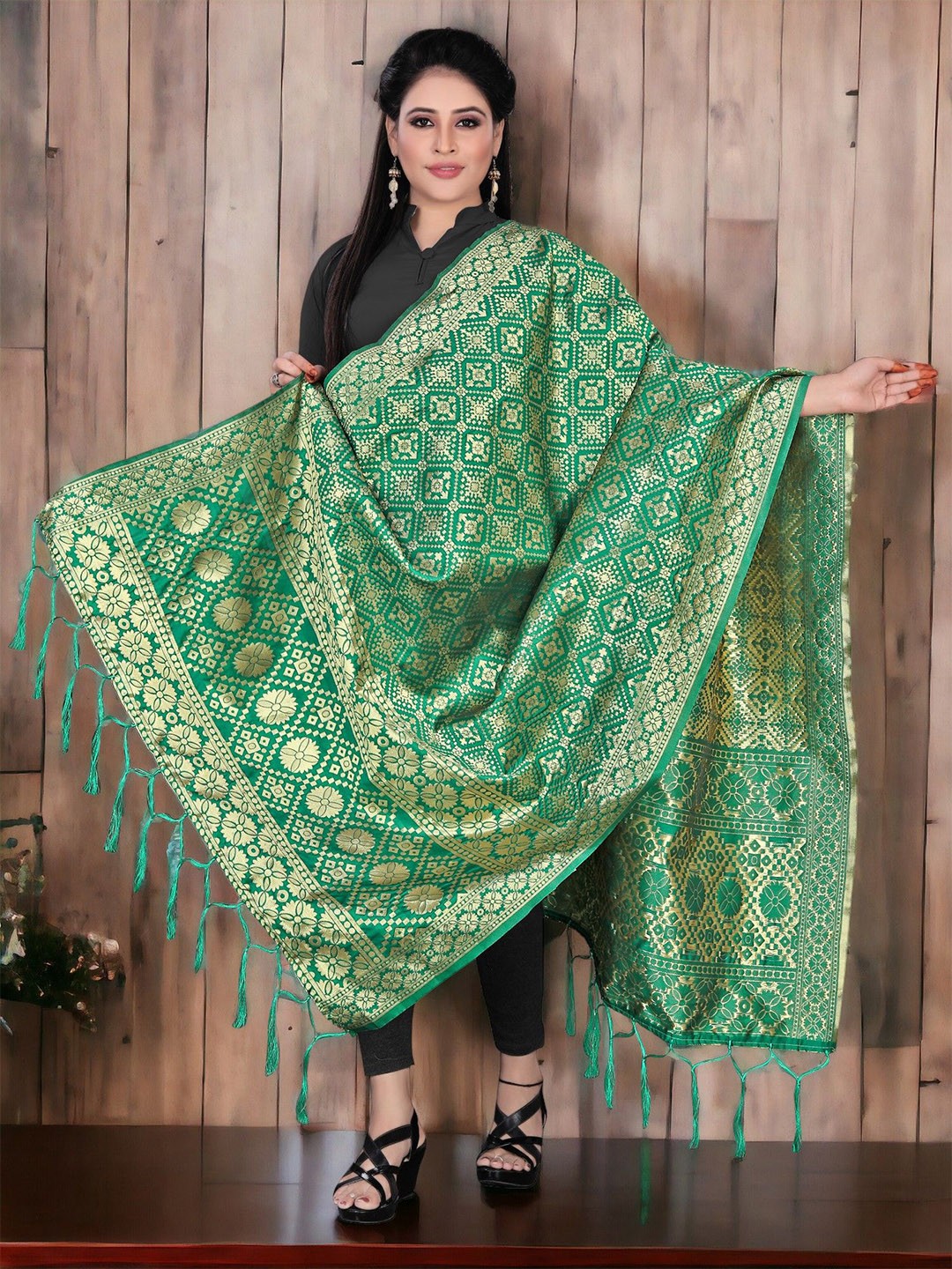 

CARTYSHOP Ethnic Motifs Woven Design Zari Banarasi Dupatta, Green