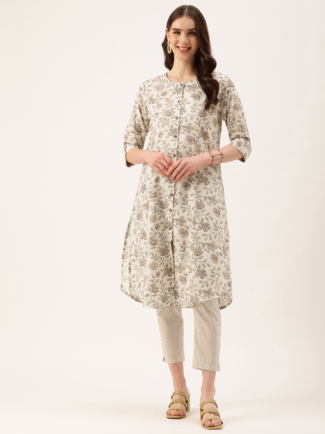 

AMUKTI Floral Printed Mandarin Collar Kurta, Beige