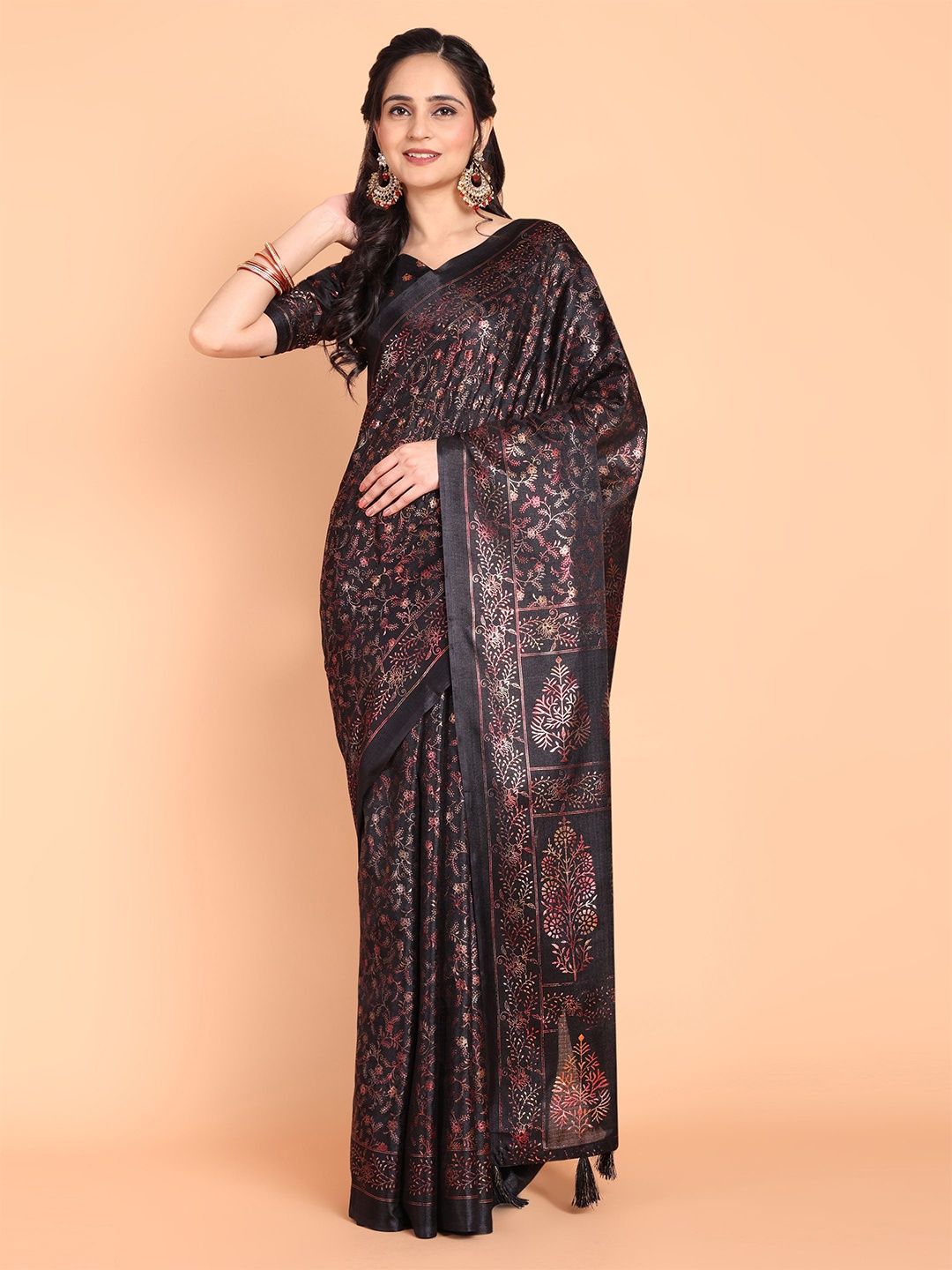 

KAZIA Floral Printed Banarasi Saree, Black