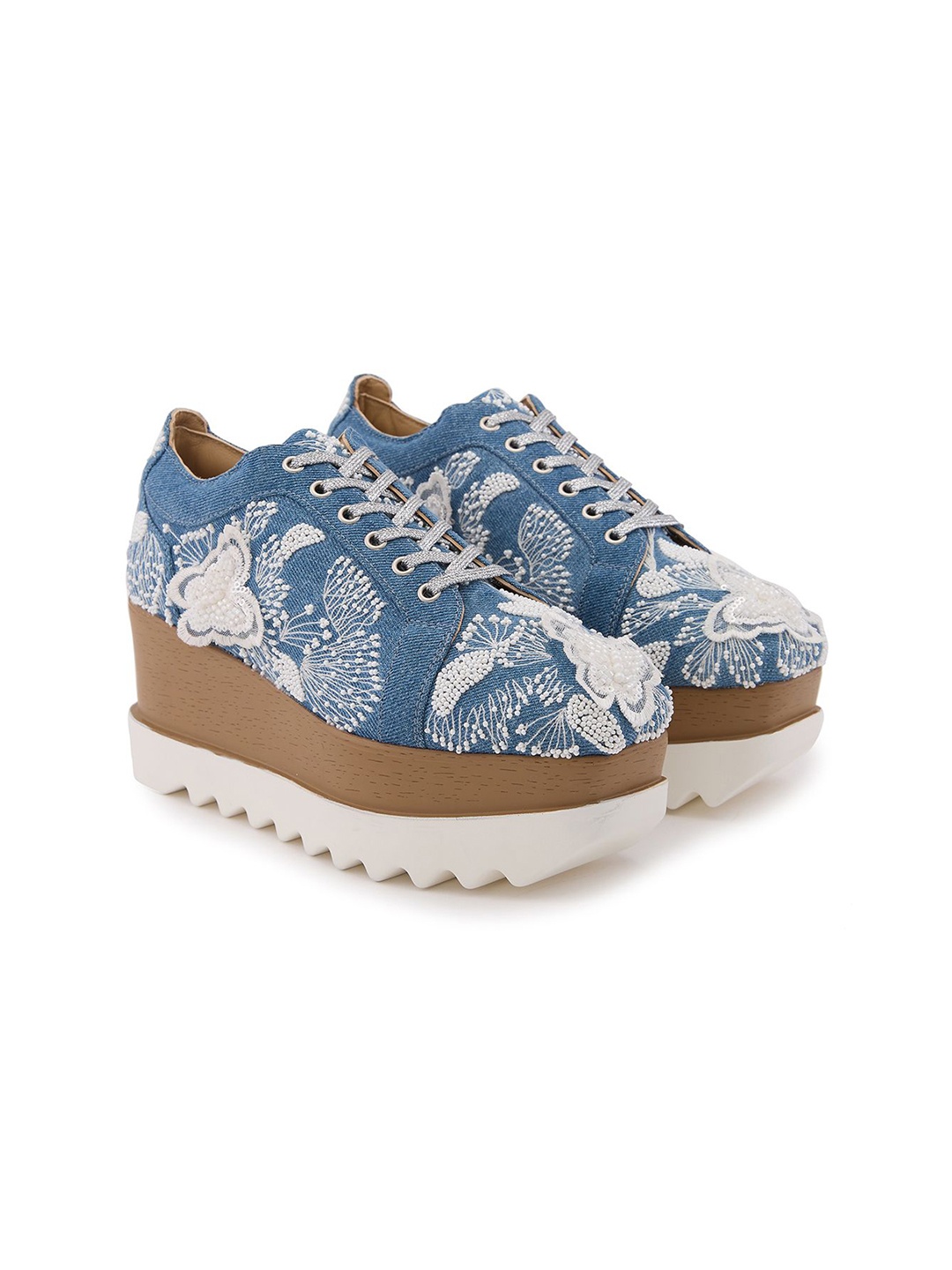

Anaar Women Butterfly Pea Embellished Round Toe Lightweight Textile Heeled Sneakers, Blue
