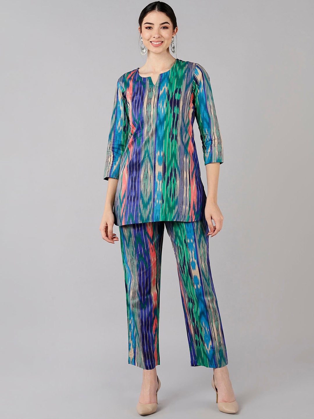 

KALINI Women Printed Night suit, Green