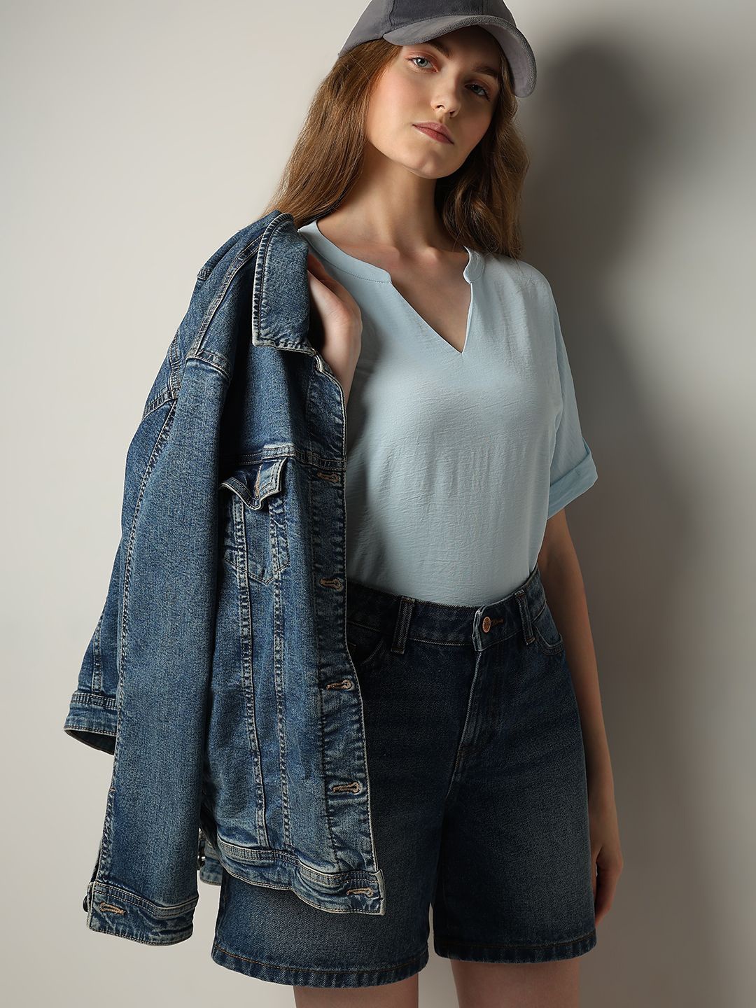 

Vero Moda V-Neck Roll-Up Sleeves Top, Blue
