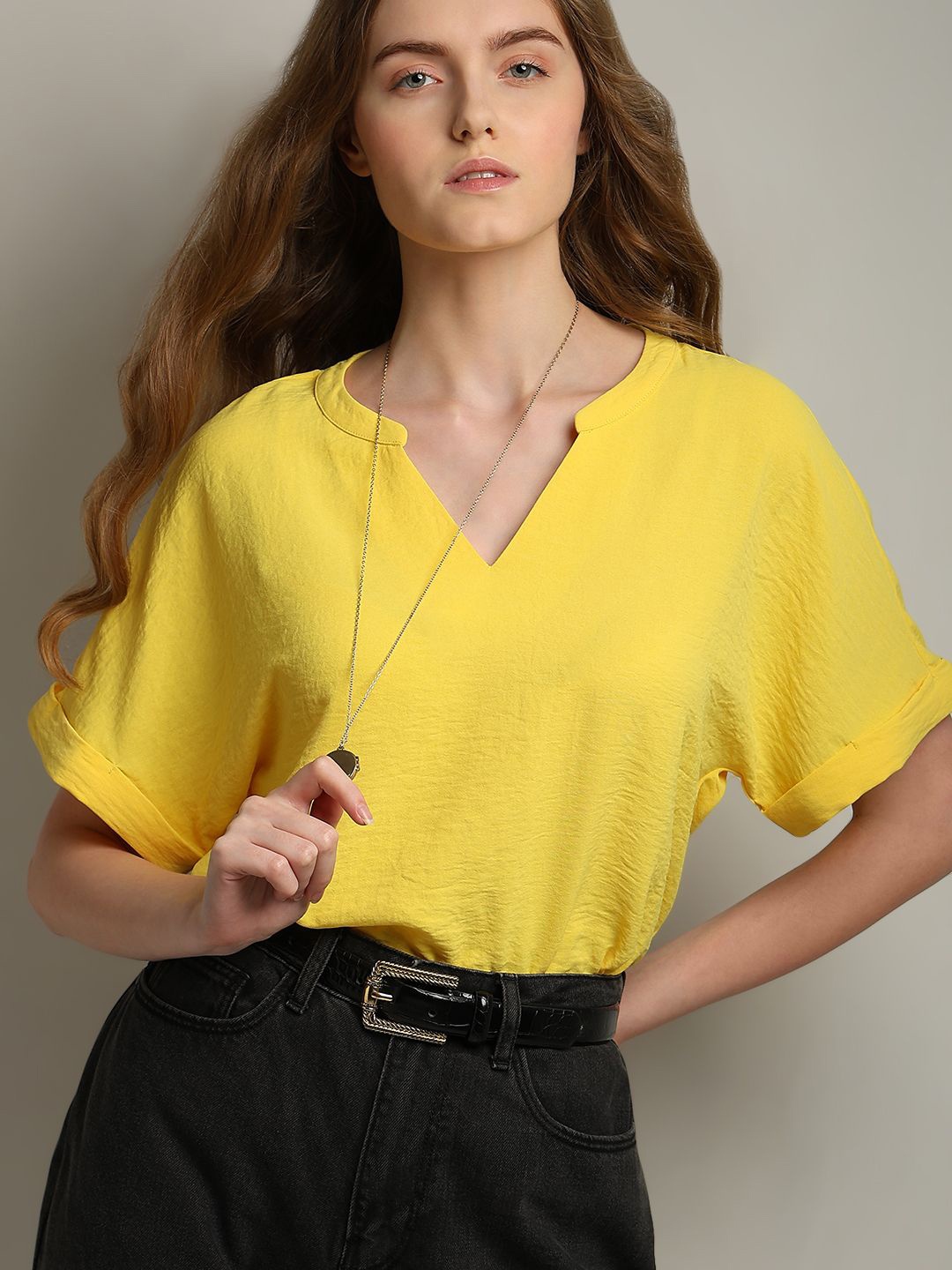 

Vero Moda Band Collar Extended Sleeves Casual Top, Yellow