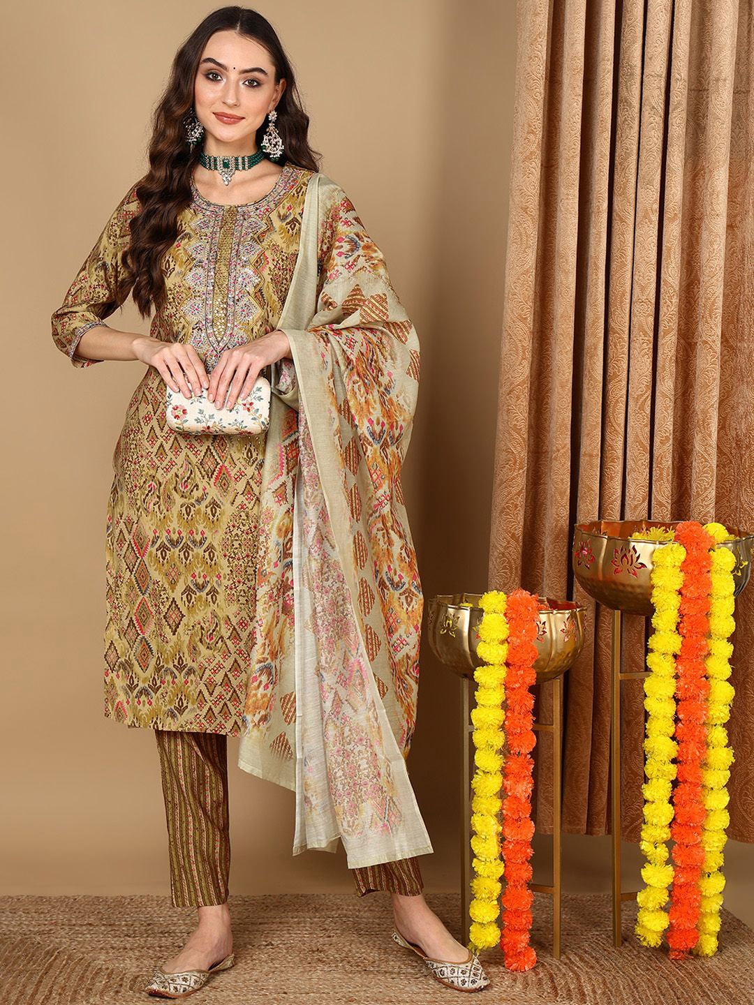 

KALINI Ethnic Motifs Printed Straight Kurta with Trousers & Dupatta, Green