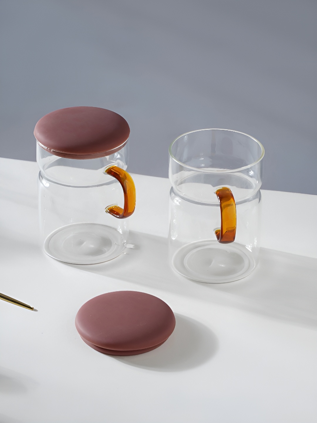 

Nestasia Transparent & Brown Glass Mugs With Lid 450 ml