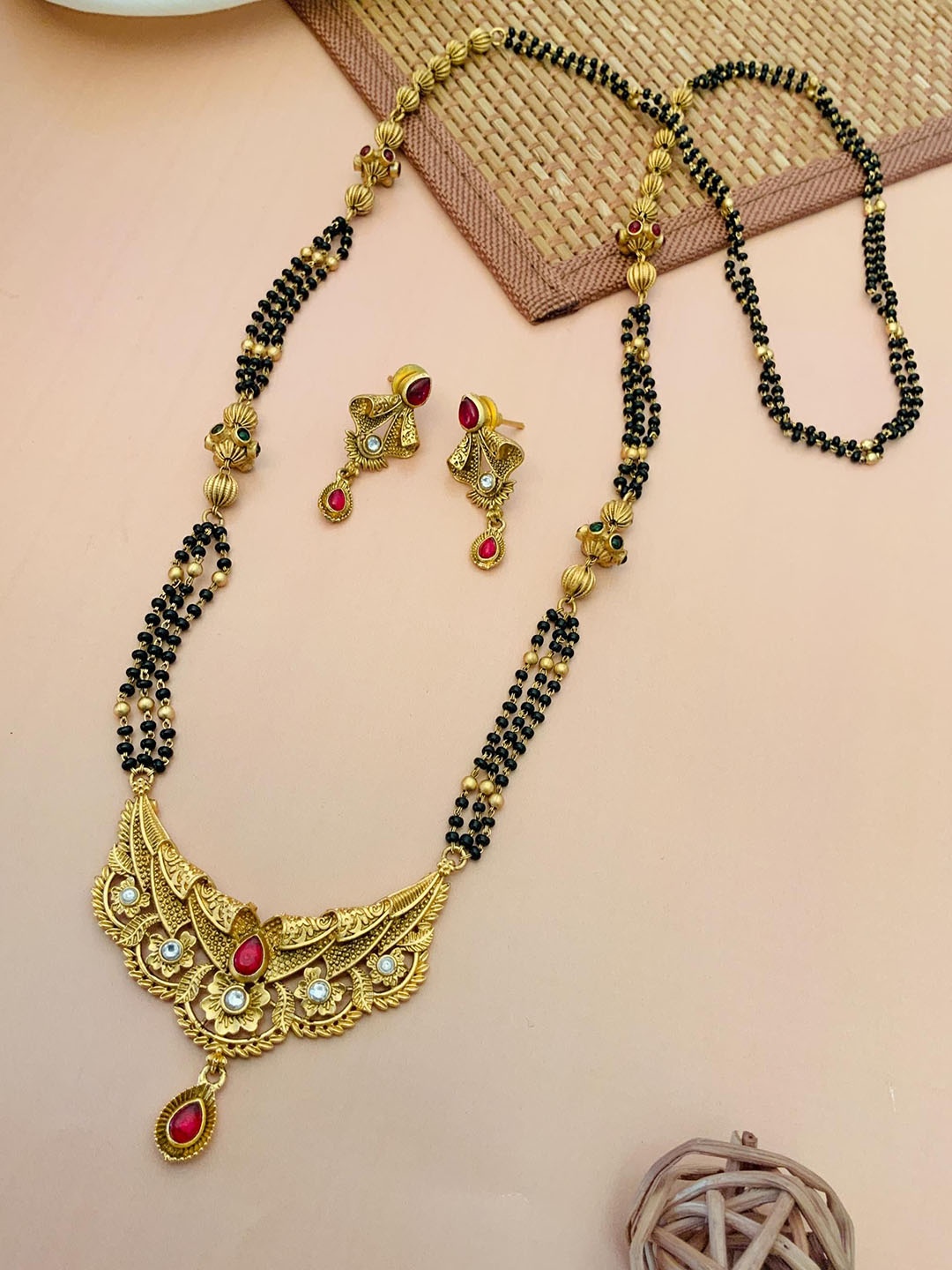 

ABDESIGNS Gold-Plated Studded & Beaded Mangalsutras