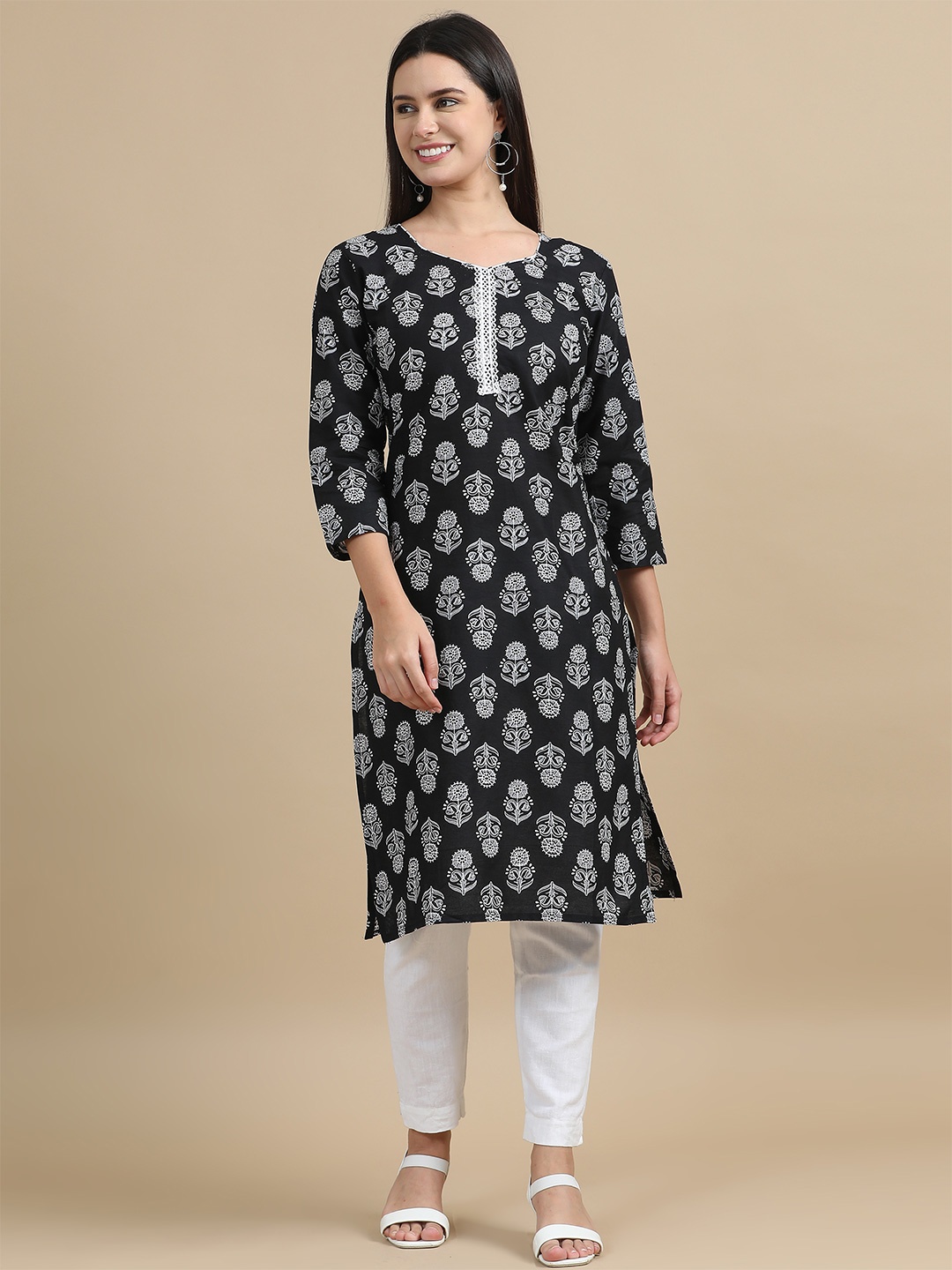 

MIRAAN Floral Printed V Neck Cotton Straight Kurta, Black