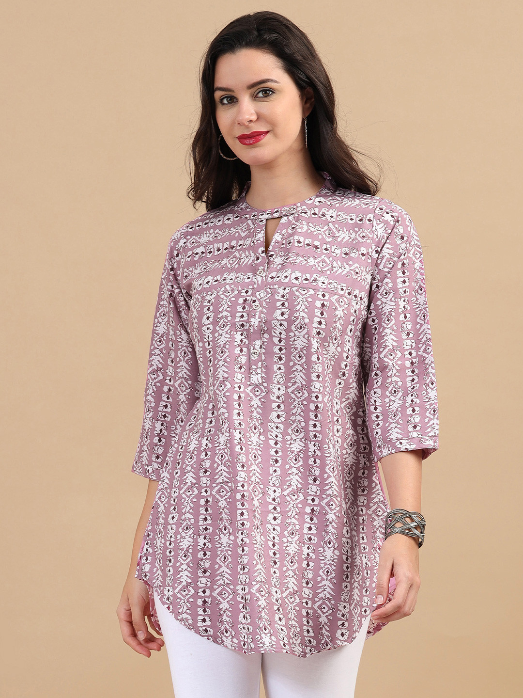 

MIRAAN Geometric Printed Mandarin Collar Pure Cotton Straight Kurti, Pink