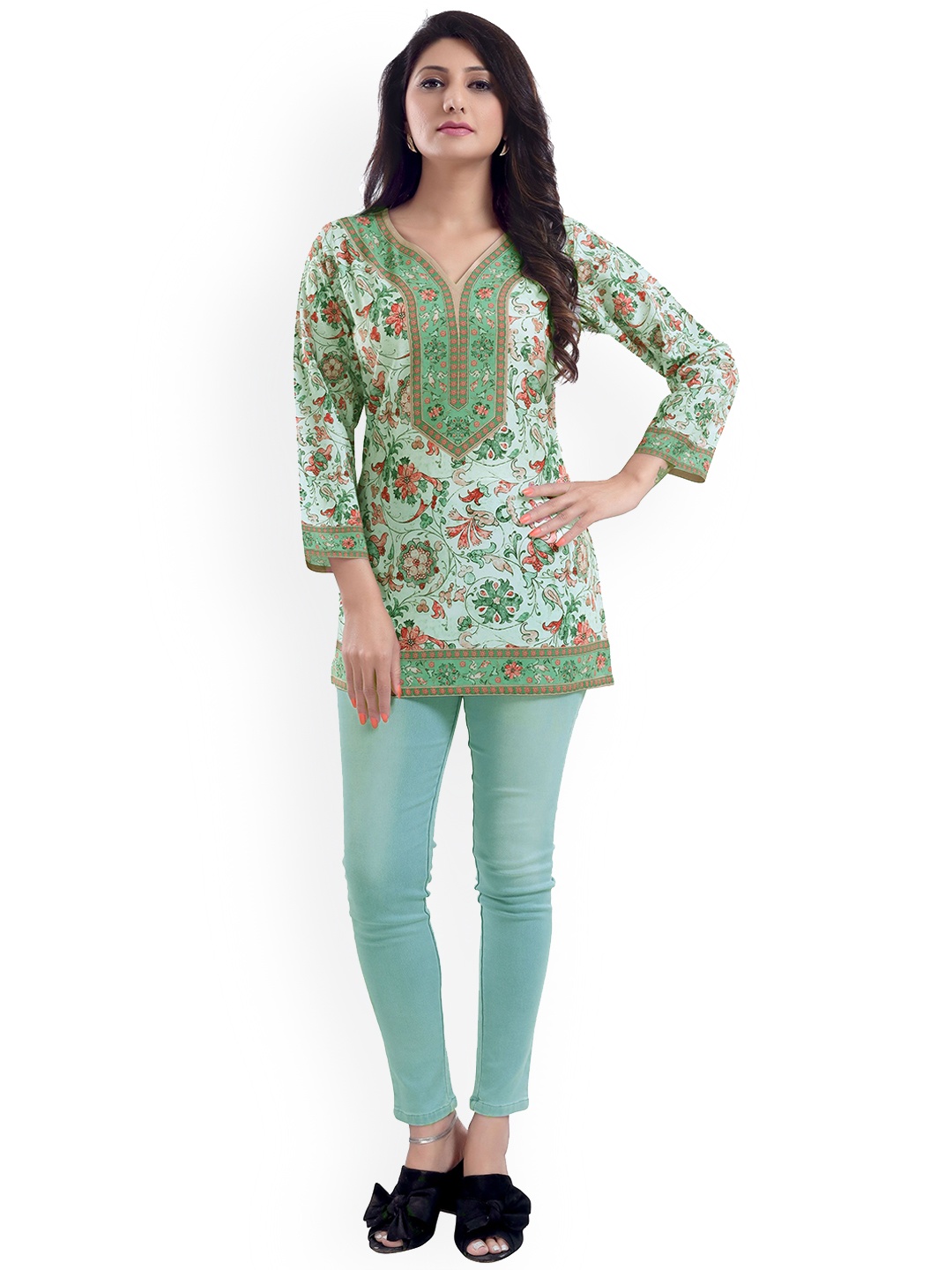 

MIRAAN V Neck Three Quarter Sleeves Cotton Straight Short Kurta, Green