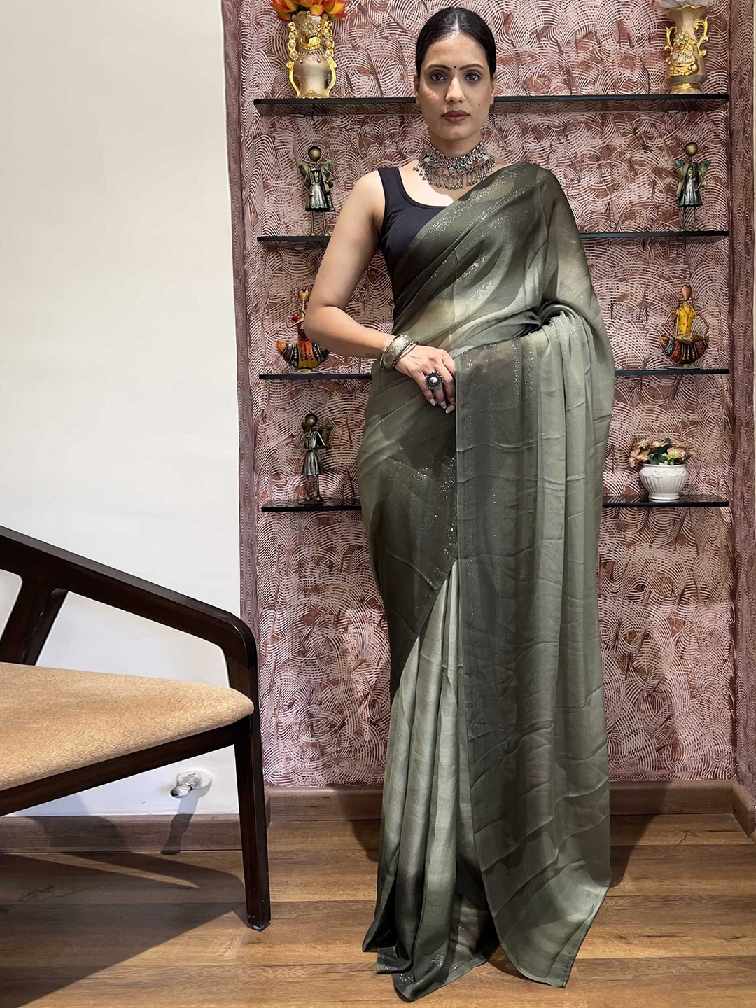 

Panzora Ombre Ready to Wear Saree With Blouse Piece, Green