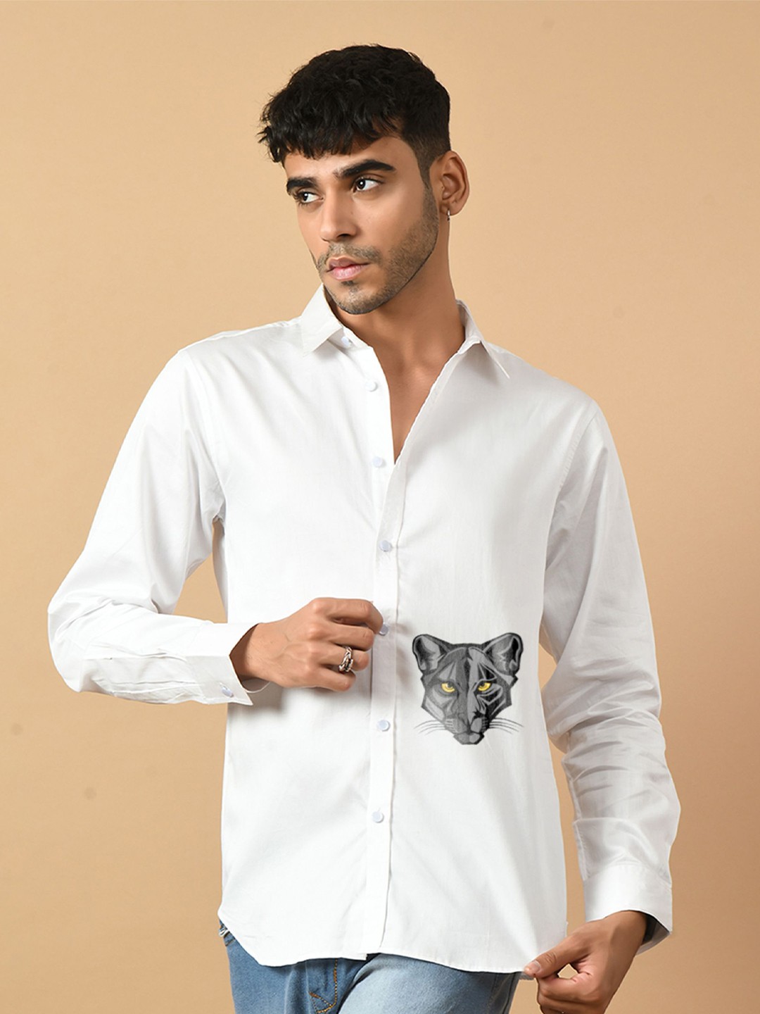 

OFFMINT Classic Animal Printed Spread Collar Cotton Casual Shirt, White