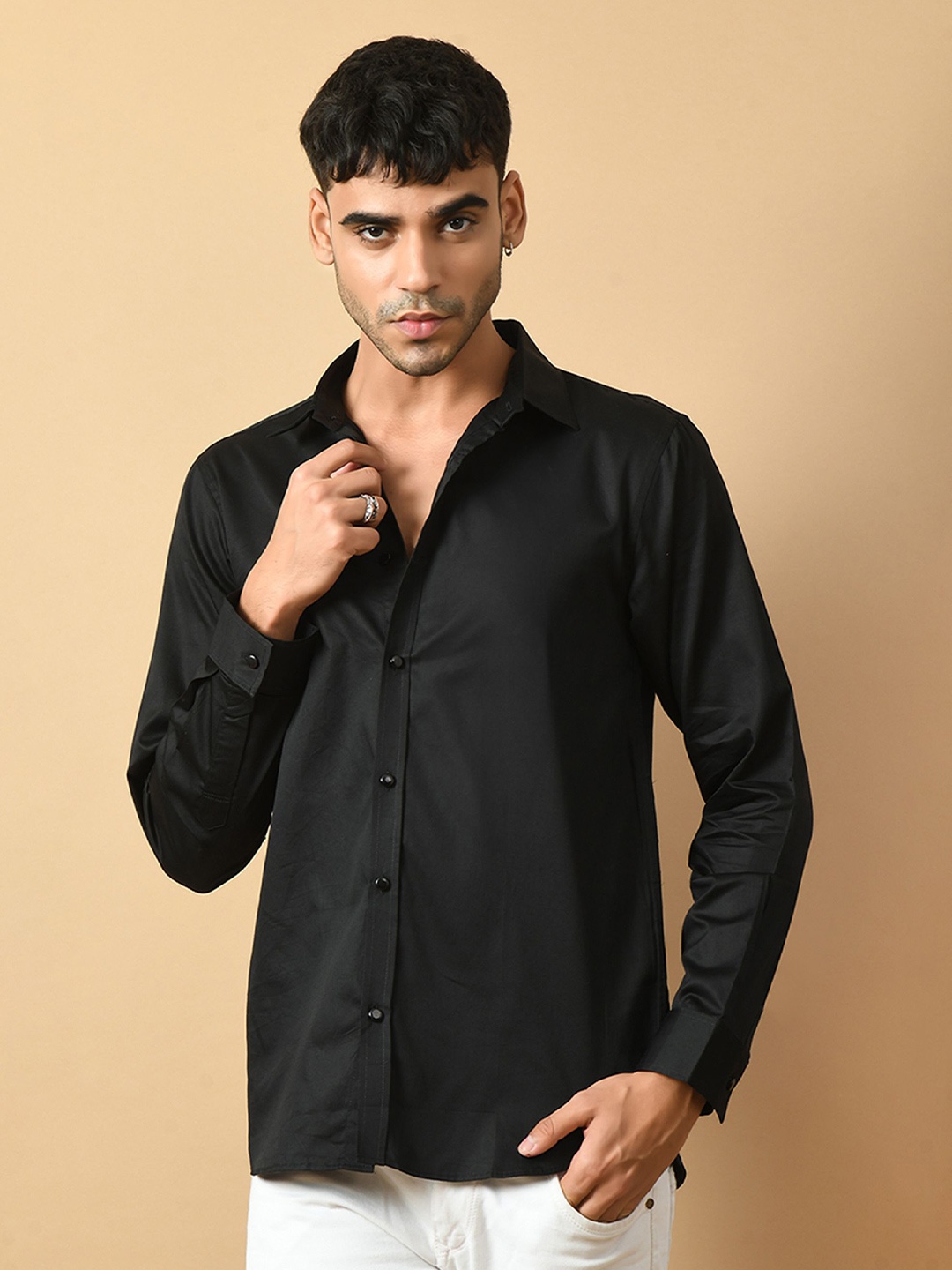

OFFMINT Classic Spread Collar Long Sleeves Cotton Casual Shirt, Black