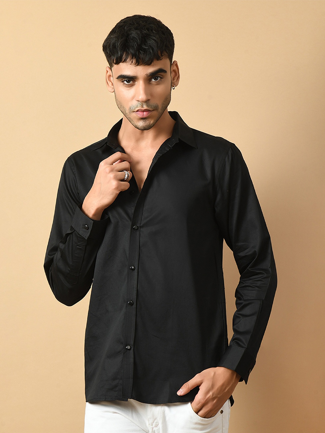 

OFFMINT Classic Spread Collar Long Sleeves Cotton Casual Shirt, Black