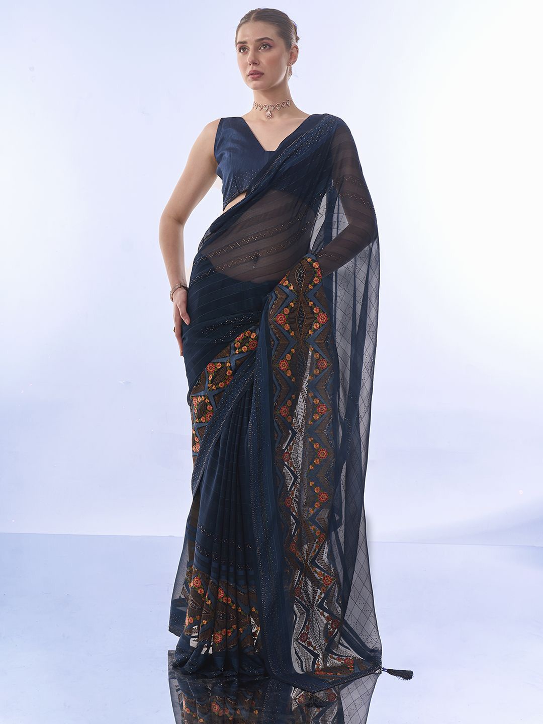 

Kalista Embellished Embroidered Pure Chiffon Saree, Teal