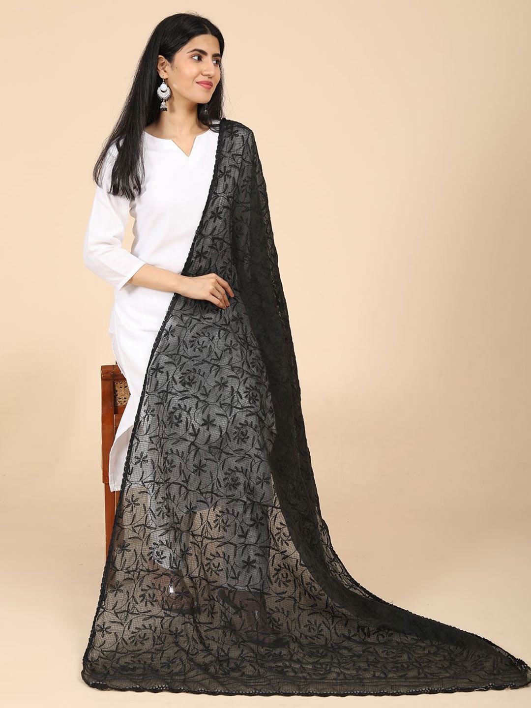 

HELLA FASHIONS Ethnic Motifs Embroidered Cotton Chikankari Dupatta, Black