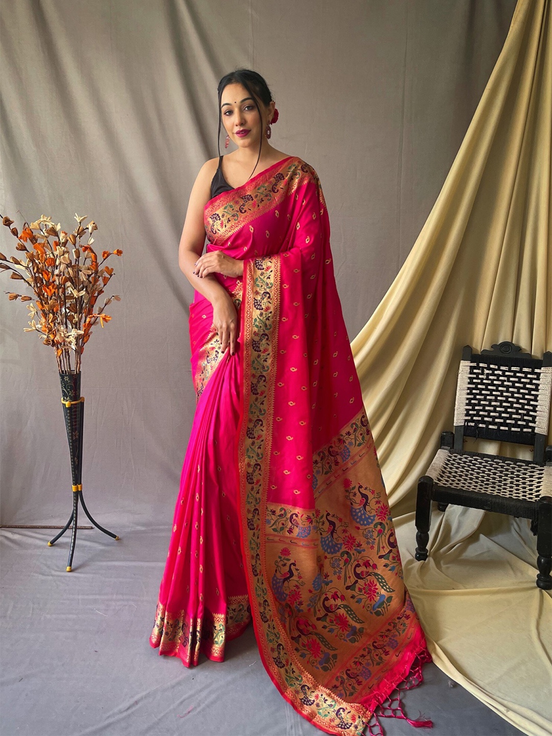 

Panzora Woven Design Zari Paithani Saree, Pink