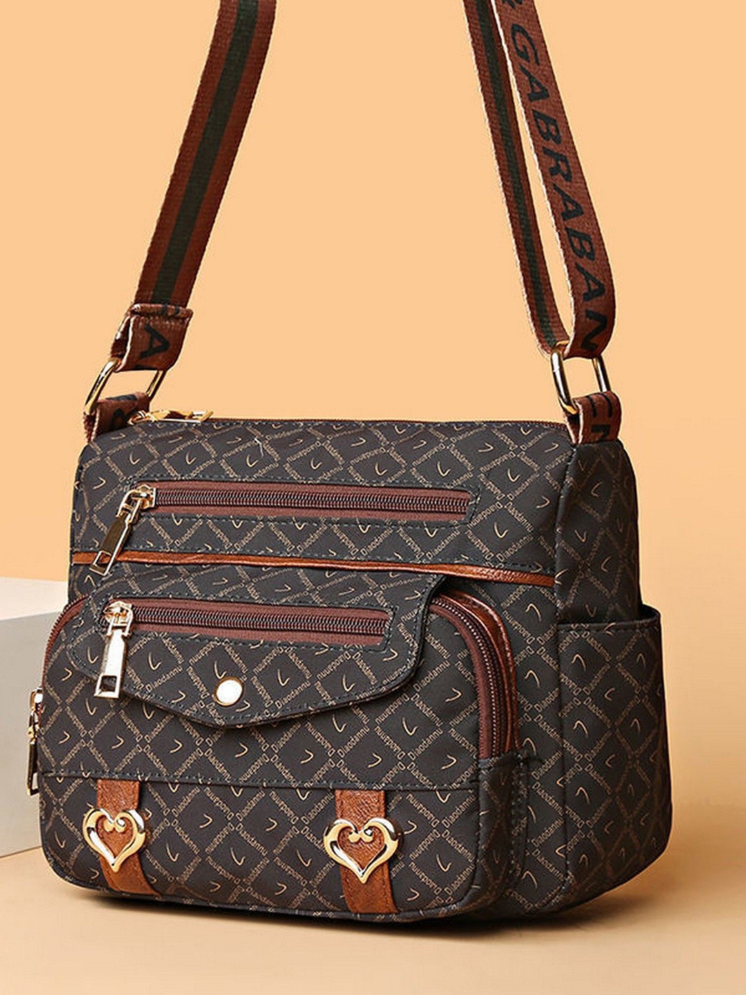 

Diva Dale Printed Structured Sling Bag with Quilted, Brown