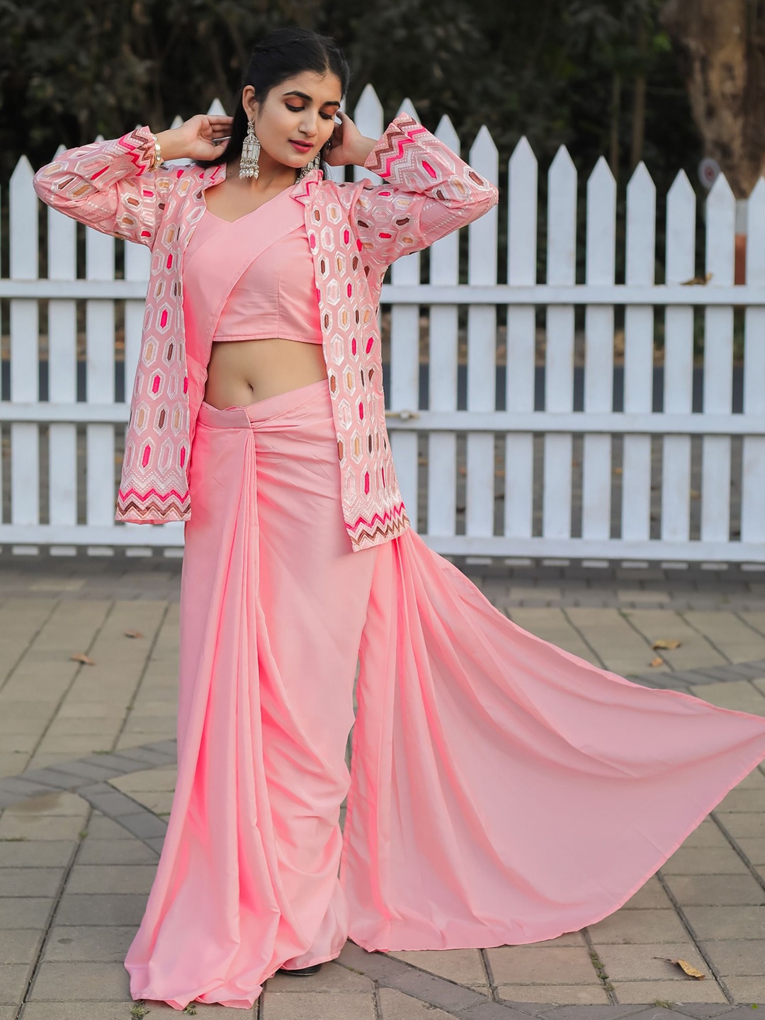 

Fashion Basket Ready to Wear Saree, Pink