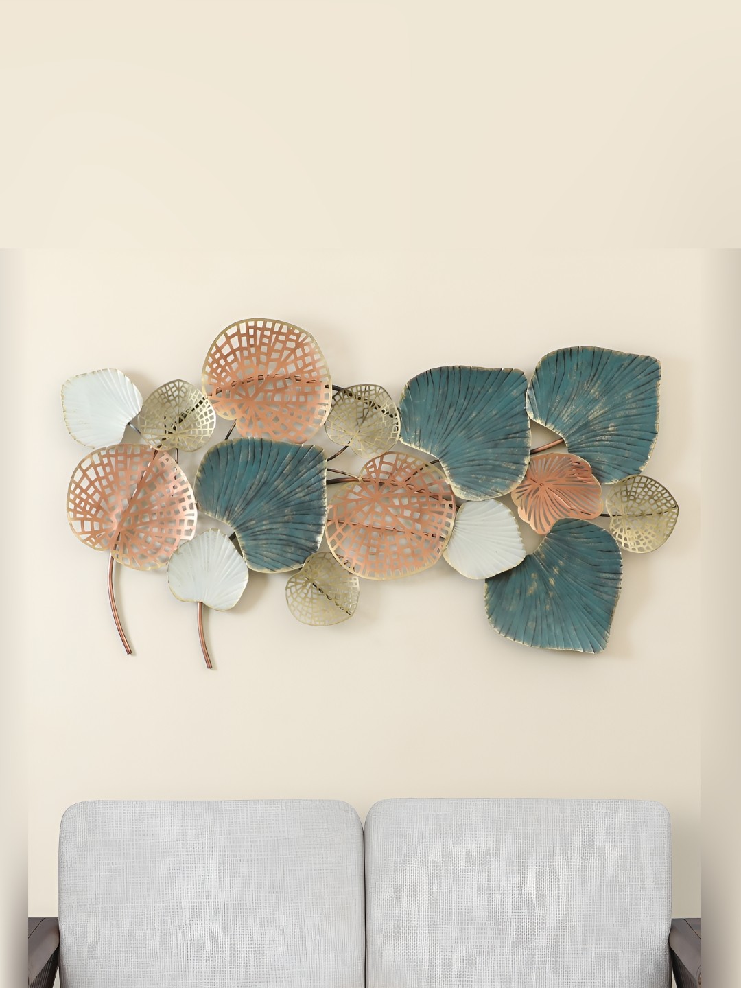 

vedas Beige & Green Leaf-Shape Metal Wall Decor