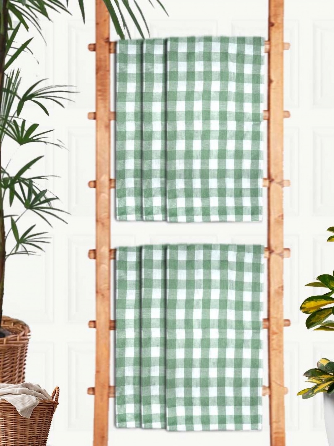 

Athom Living Green & White 6 Pieces Printed Cotton 210 GSM Bath Towel