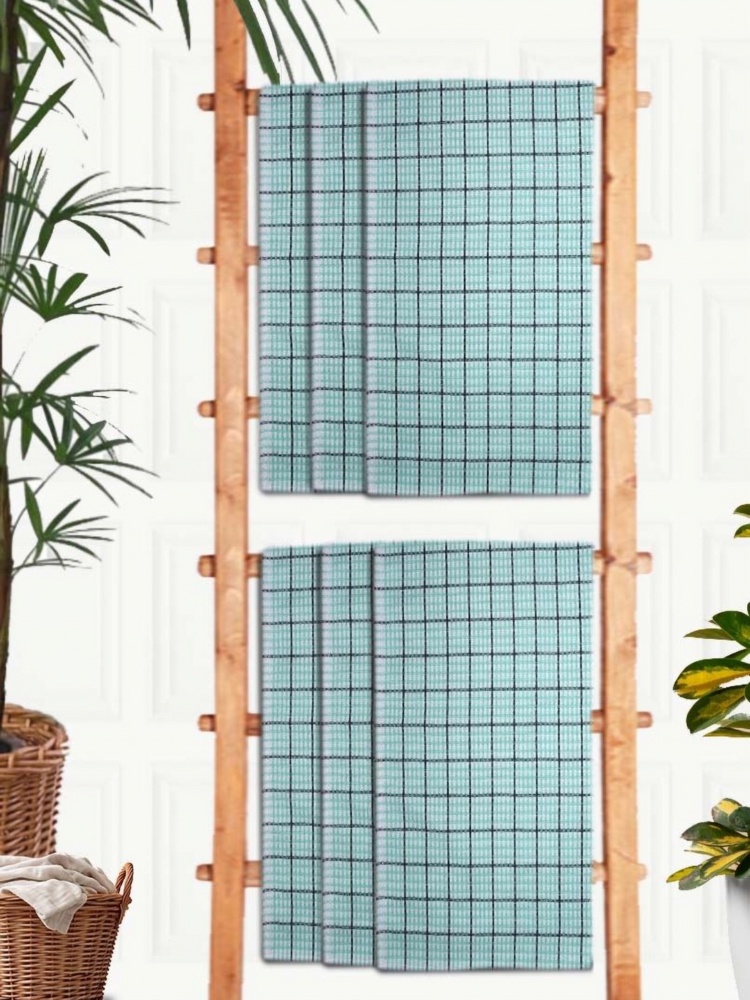 

Athom Living Green & White 6 Pieces Printed Cotton 210 GSM Bath Towel