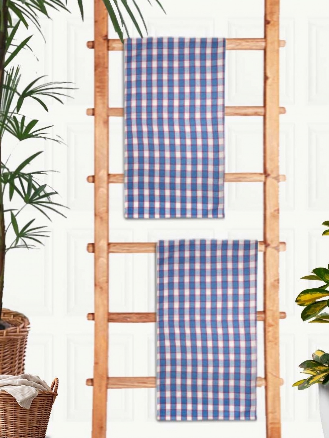 

Athom Living Blue & White 2 Pieces Printed Cotton 210 GSM Bath Towel