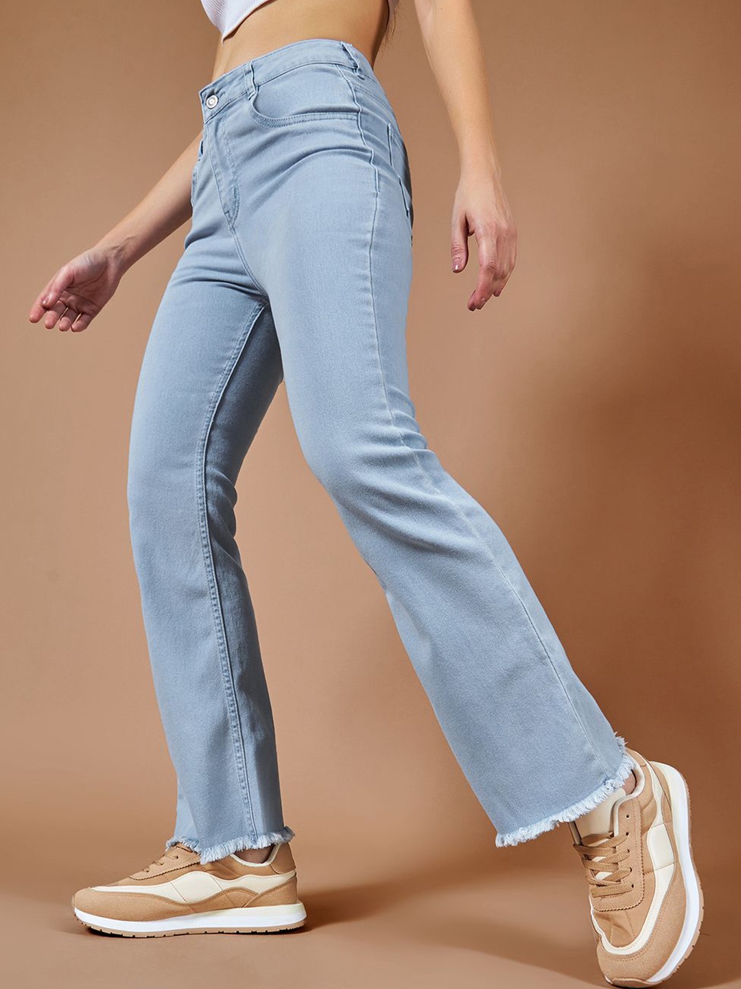 

DOLCE CRUDO Women Bootcut High-Rise Clean Look Stretchable Jeans, Blue