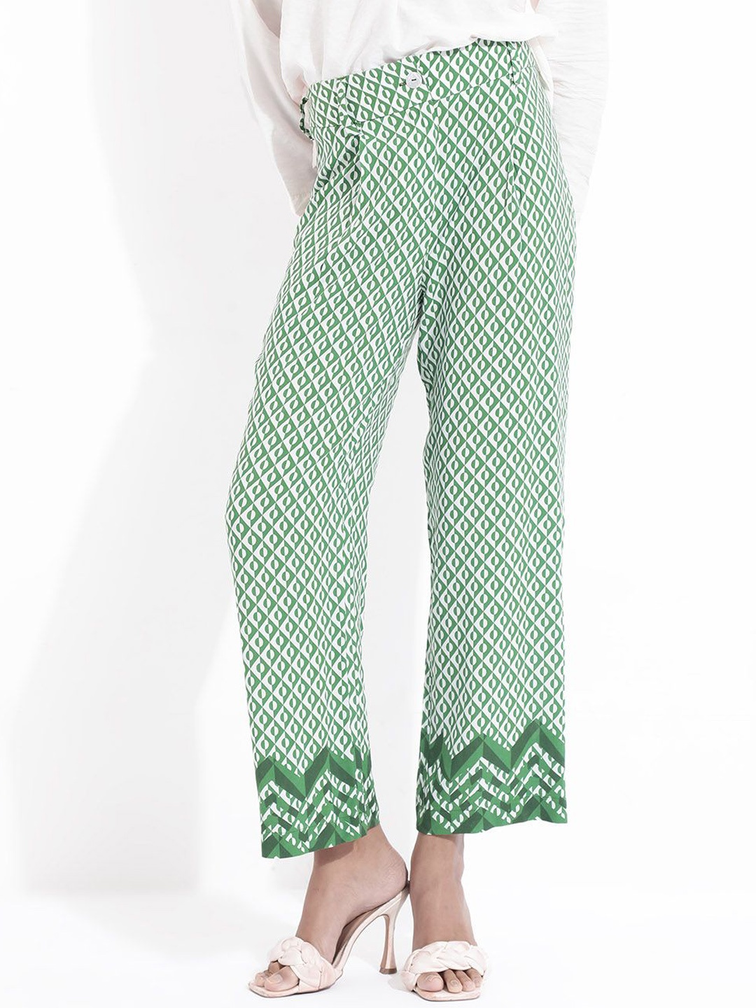 

RAREISM Women Printed Straight Fit High-Rise Trousers, Green