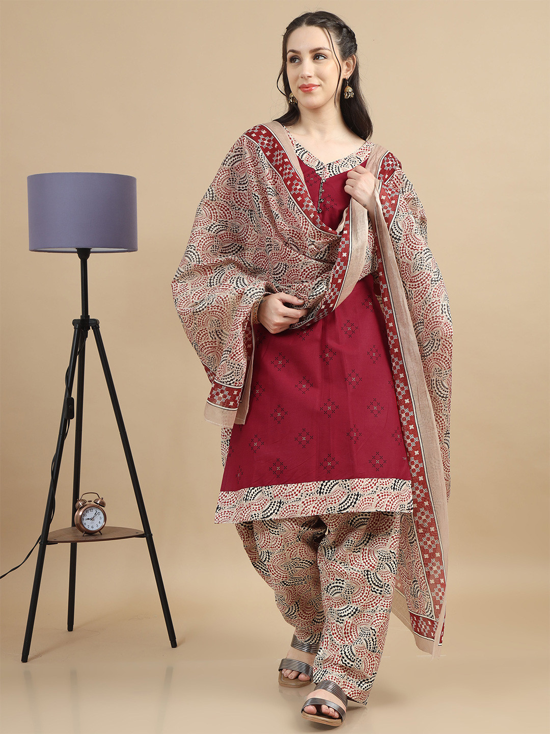 

MIRAAN Ethnic Motifs Printed Regular Pure Cotton Kurta with Patiala & Dupatta, Maroon