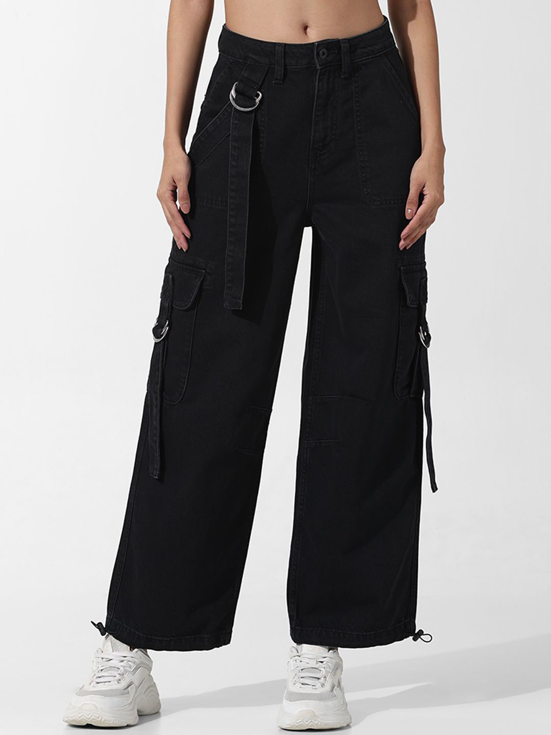 

ONLY ONQAVA HW Women Relaxed Fit High-Rise Clean Look Pure Cotton Cargo Jeans, Black