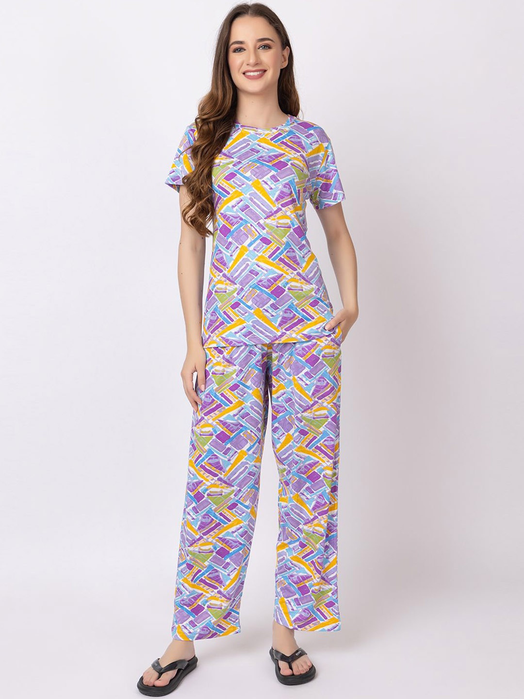 

KEIKO Abstract Printed Round Neck Short Sleeves Top & Pyjamas Night suit, Purple