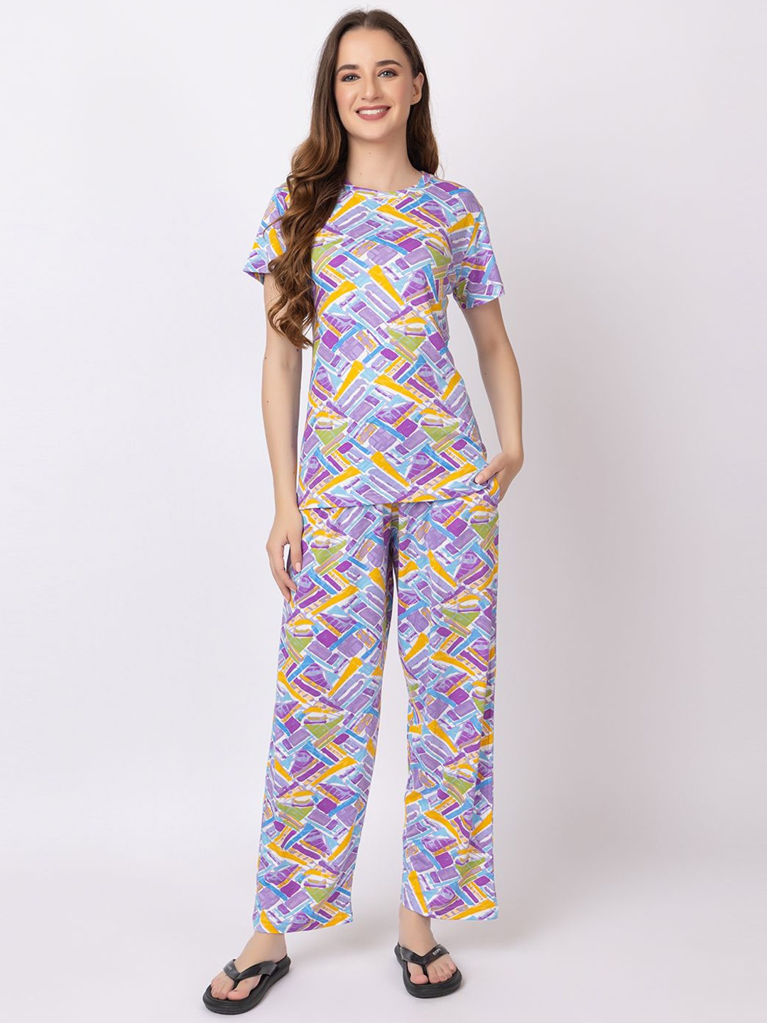 

KEIKO Abstract Printed Round Neck Short Sleeves Top & Pyjamas Night suit, Pink