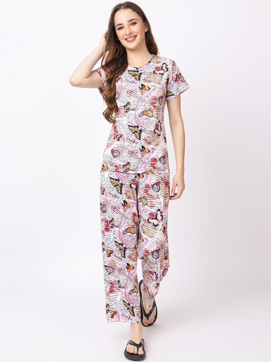 

KEIKO Graphic Printed Round Neck Short Sleeves Top & Pyjamas Night suit, Pink