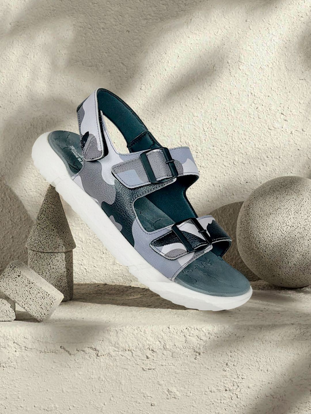 

KazarMax Men Sandals, Grey