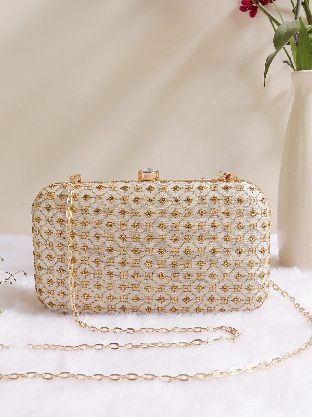 

Swisni Embroidered Box Clutch, Gold