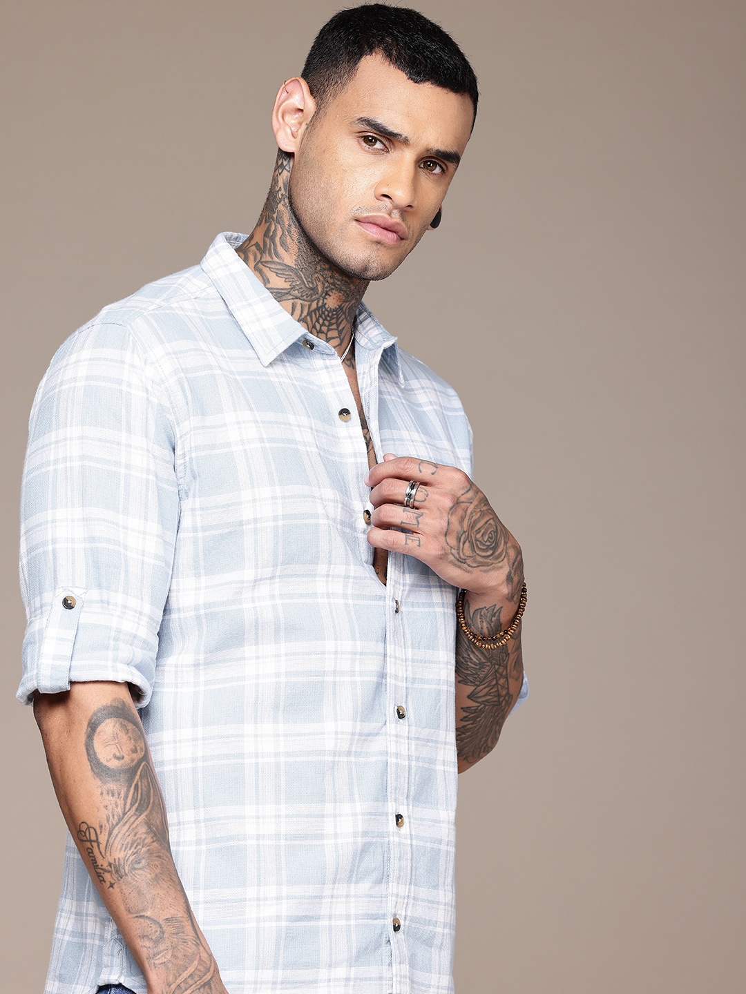 

Roadster Men Checked Casual Shirt, Blue