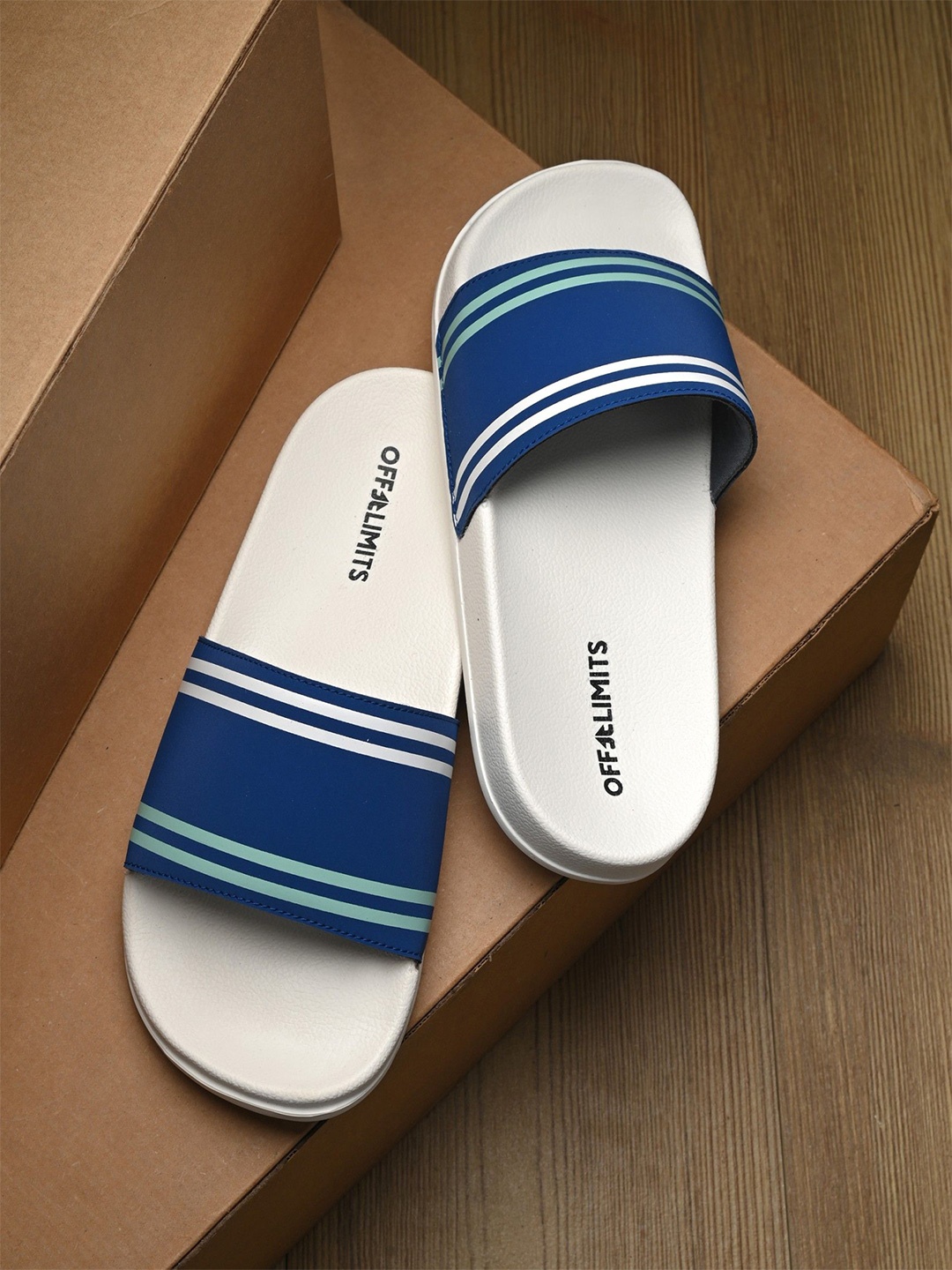 

OFF LIMITS Men Striped Sliders, Blue