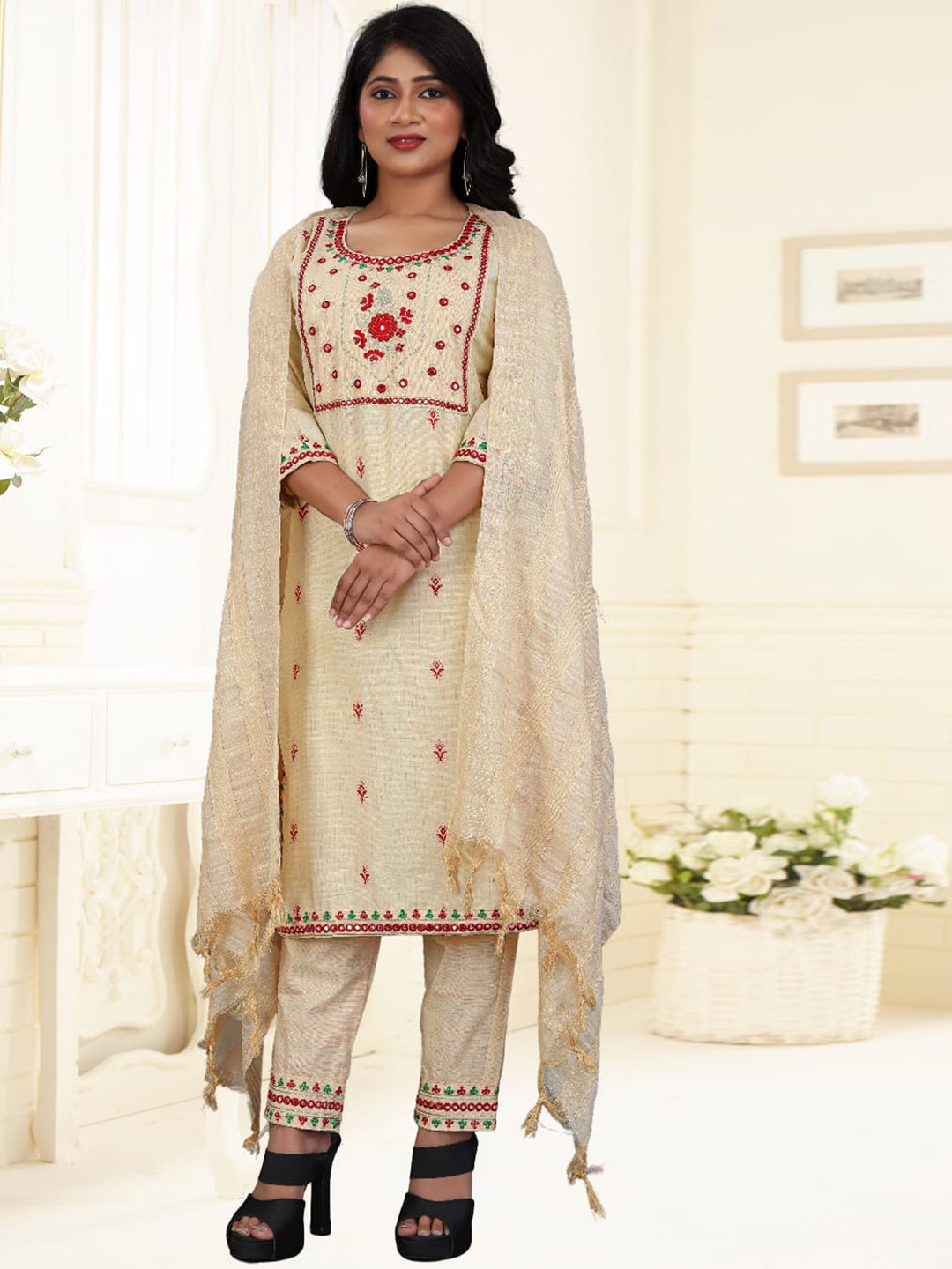 

S.K.C Floral Printed Round Neck Straight Kurta with Trousers & Dupatta, Cream