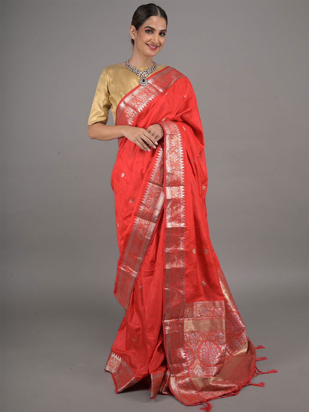 

ODETTE Zari Woven Design Saree, Red