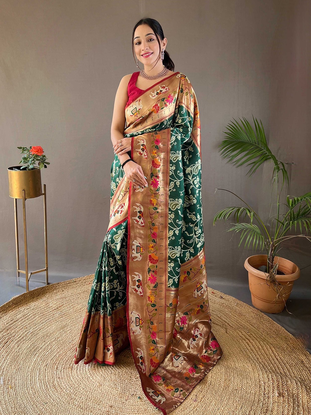 

Panzora Ethnic Motifs Zari Paithani Saree, Green