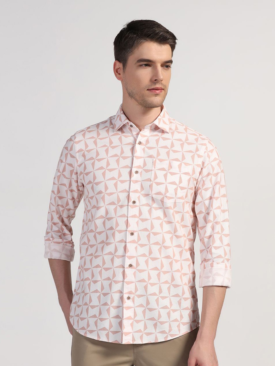 

Blackberrys Geometric Printed Spread Collar Slim Fit Cotton Casual Shirt, Beige