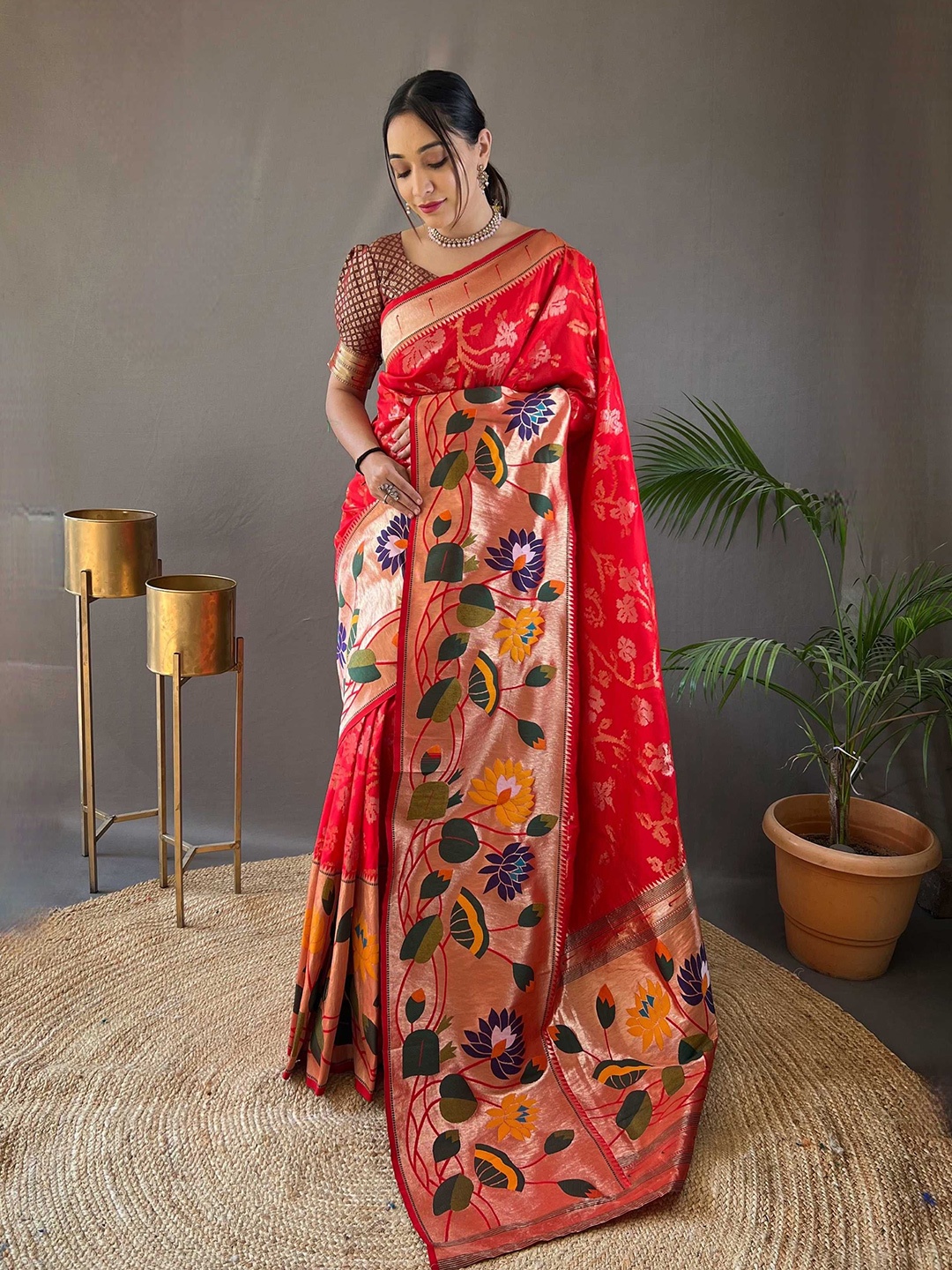 

Panzora Woven Design Zari Paithani Saree, Red
