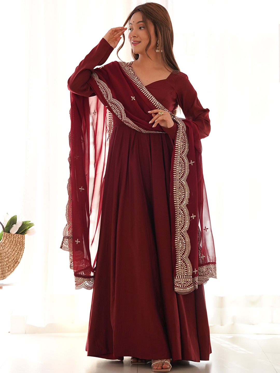 

Fusionic Sweetheart Neck Anarkali Sequinned Pure Silk Kurta with Trousers & With Dupatta, Maroon