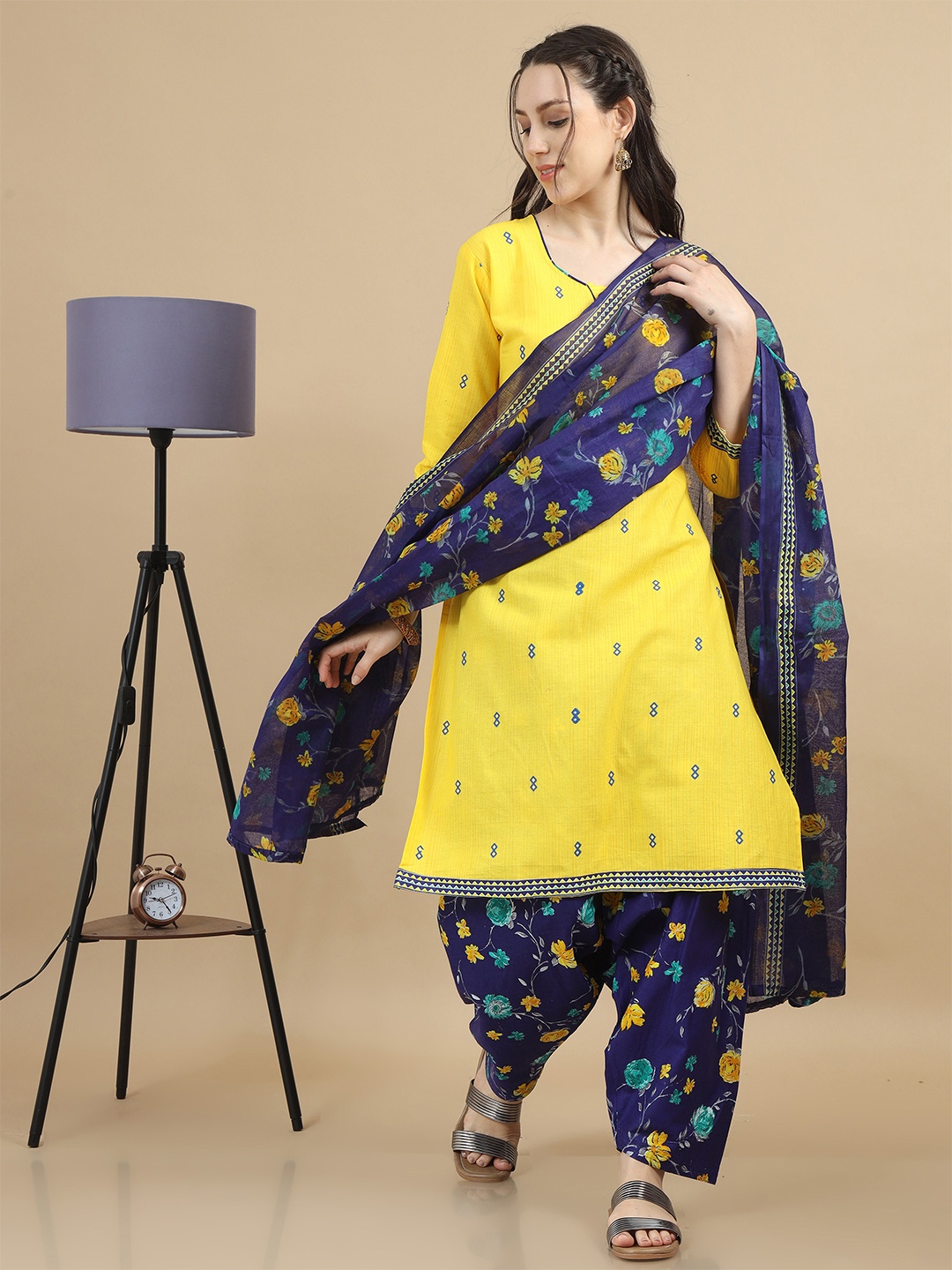 

MIRAAN Printed Pure Cotton Unstitched Dress Material, Yellow